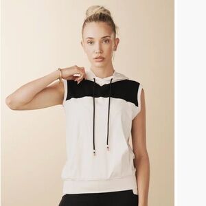 Losano sleeveless warm up hoodie XS